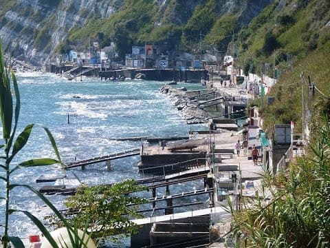 Places to see in ( Ancona - Italy ) Grotte del Passetto